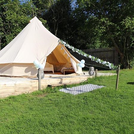 Hopgarden Glamping - Luxury 6M Bell Tent Wadhurst エクステリア 写真