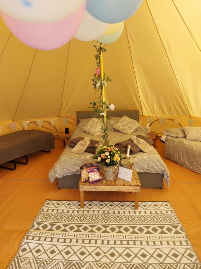 Hopgarden Glamping - Luxury 6M Bell Tent Wadhurst エクステリア 写真